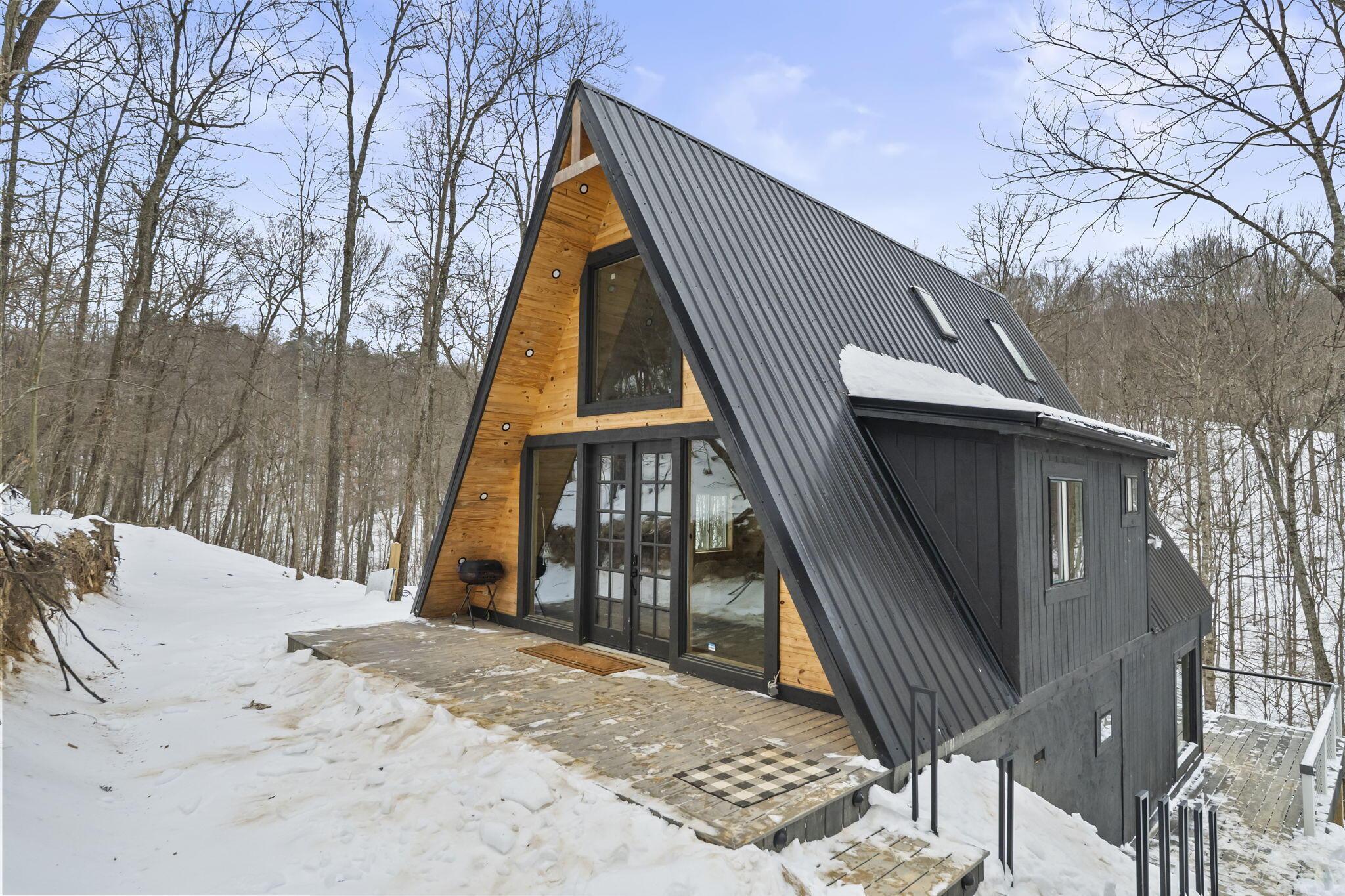 1-web-or-mls-A7401256