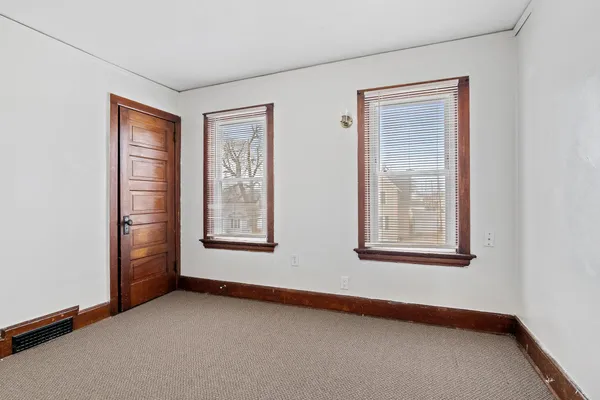 $195,900 | 1115 North 11th Street, Sheboygan, WI 53081