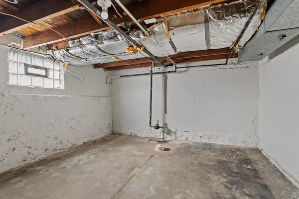 $195,900 | 1115 North 11th Street, Sheboygan, WI 53081