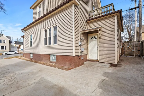 $195,900 | 1115 North 11th Street, Sheboygan, WI 53081