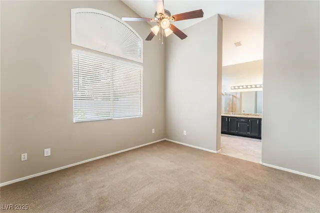 $2,600 | 912 Siena Hills Lane, Las Vegas, NV 89144