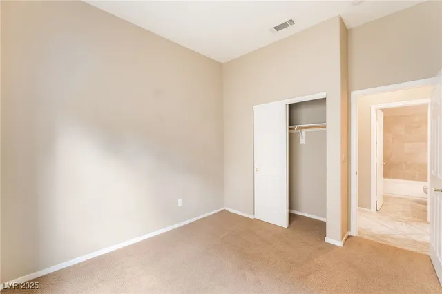 $2,600 | 912 Siena Hills Lane, Las Vegas, NV 89144