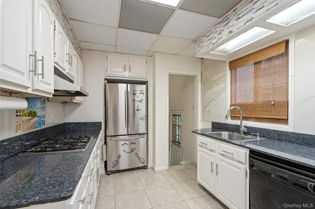 $849,000 | 224 Bryant Avenue, Floral Park, NY 11001