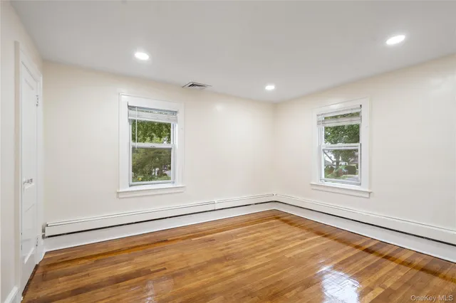 $849,000 | 224 Bryant Avenue, Floral Park, NY 11001