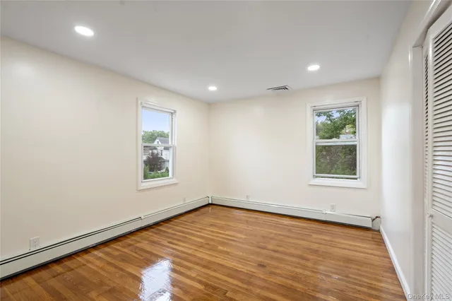 $849,000 | 224 Bryant Avenue, Floral Park, NY 11001