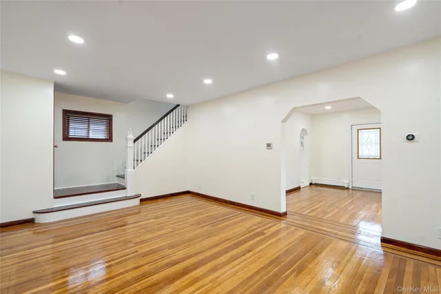 $849,000 | 224 Bryant Avenue, Floral Park, NY 11001