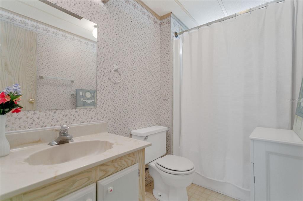 1207 Apache Circle Tavares, FL 32778 - Photo 18 of 33