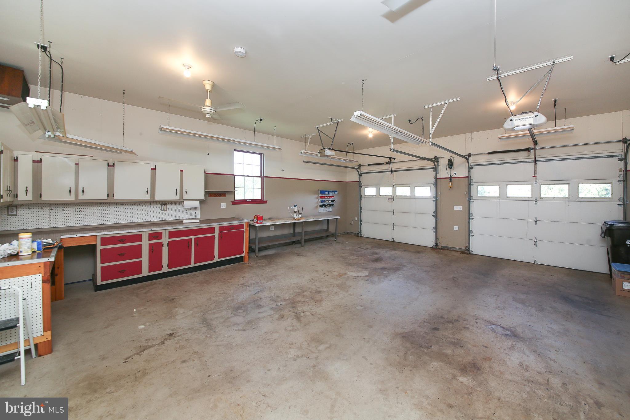 628 Cowpath Road Telford, PA 18969 - Photo 36 of 51 Bay 2 & 3 of Garage