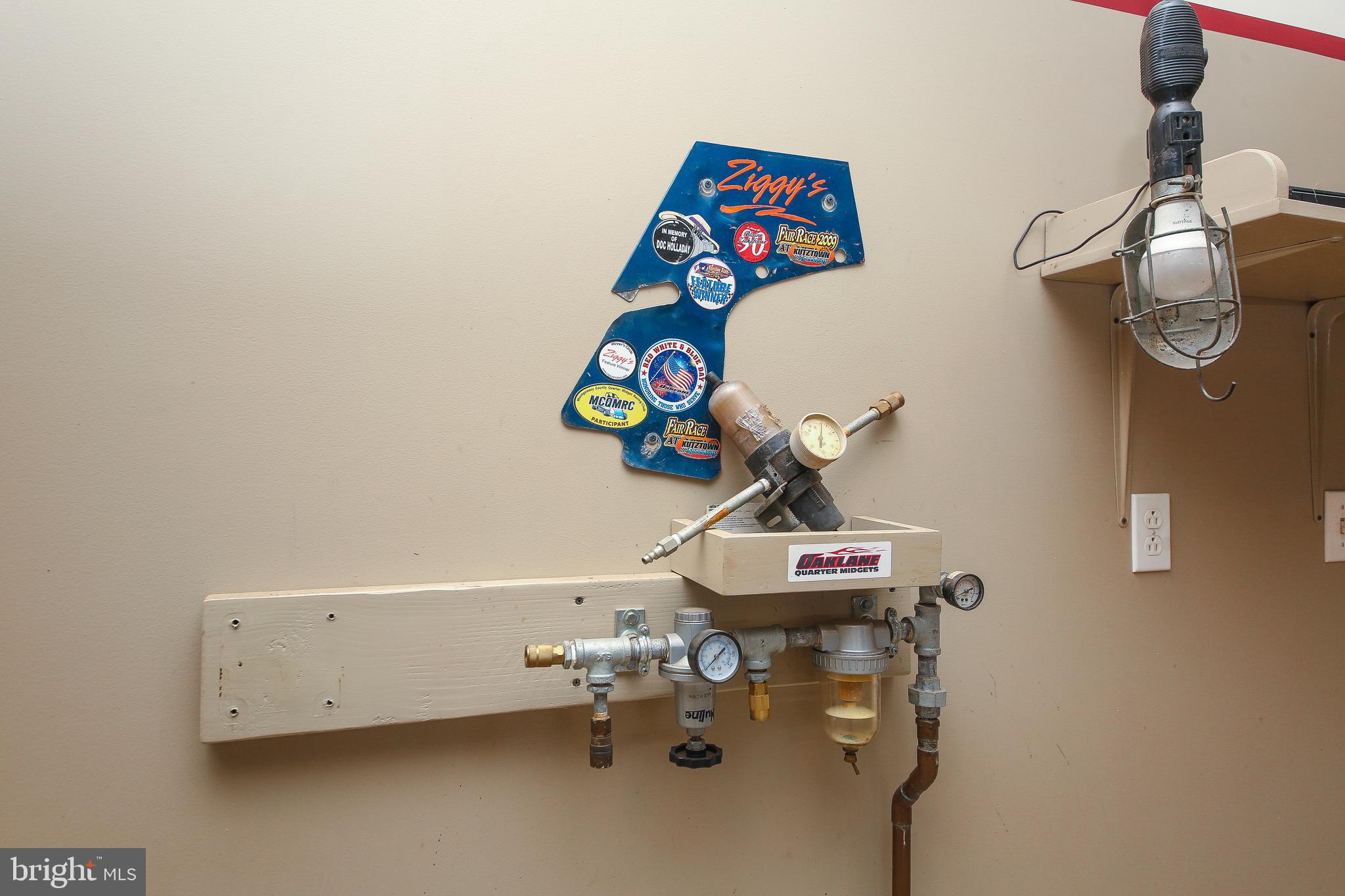 628 Cowpath Road Telford, PA 18969 - Photo 37 of 51 Air Compressor
Hook-up