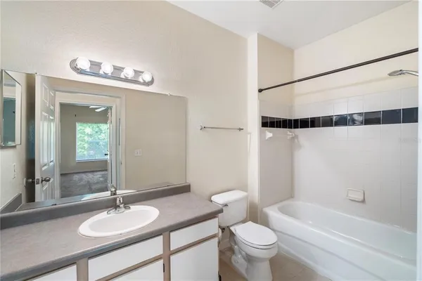 $1,300 | 6025 Westgate Drive, Unit 2533, Orlando, FL 32835