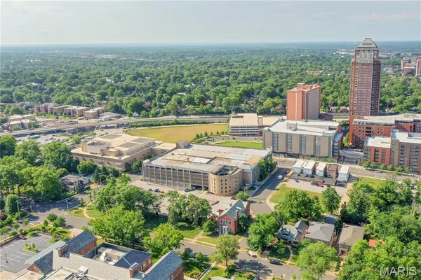 $1,499,000 | 7530 Maryland Avenue, Clayton, MO 63105