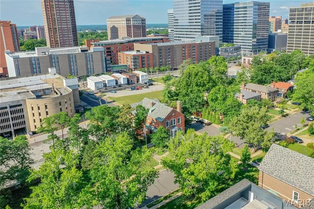 $1,499,000 | 7530 Maryland Avenue, Clayton, MO 63105