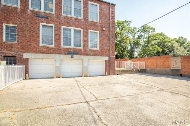 $1,499,000 | 7530 Maryland Avenue, Clayton, MO 63105