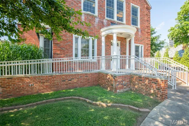 $1,499,000 | 7530 Maryland Avenue, Clayton, MO 63105