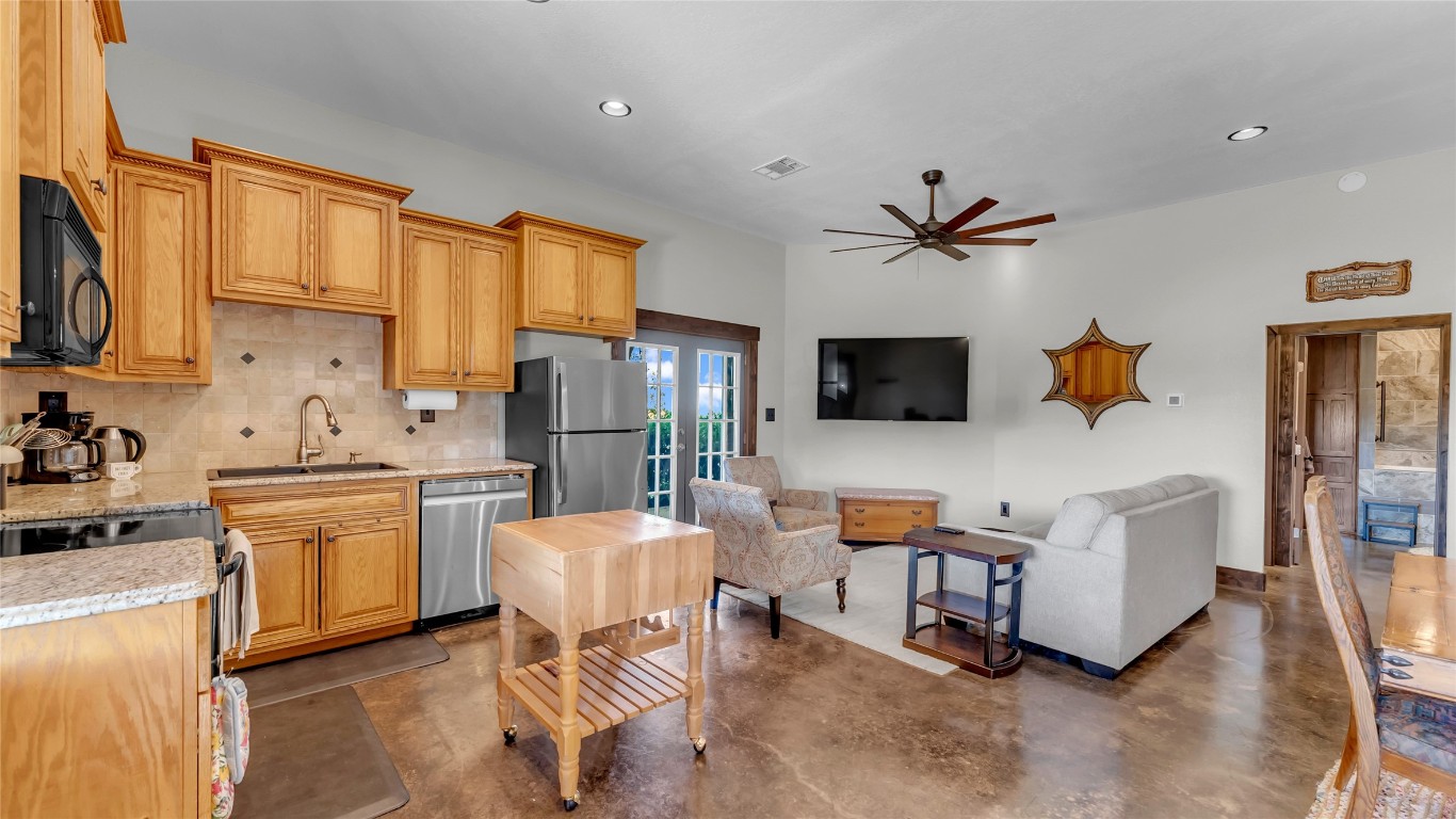 750 Marshall Road Bertram, TX 78605 - Photo 8 of 37