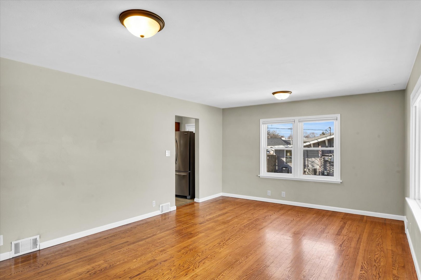 809 Ventura Road Champaign, IL 61820 - Photo 3 of 34 Gallery Image 3