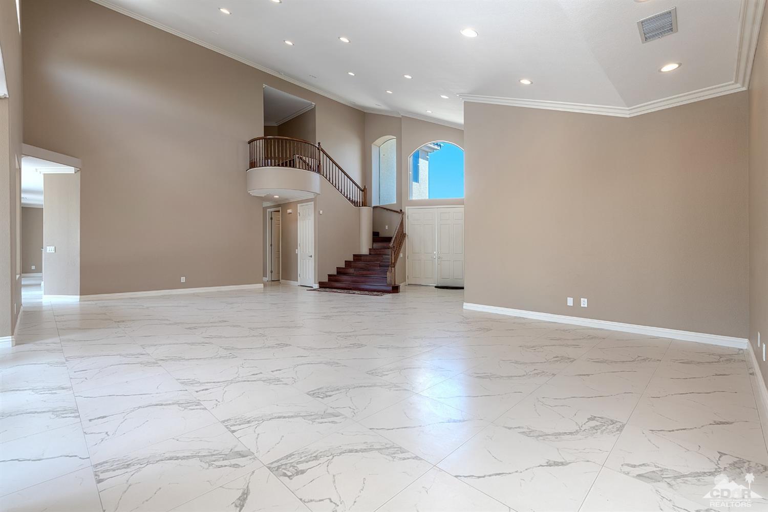 35 Sherwood Road Rancho Mirage, CA 92270 - Photo 3 of 25 a view of a room with gym equipment
