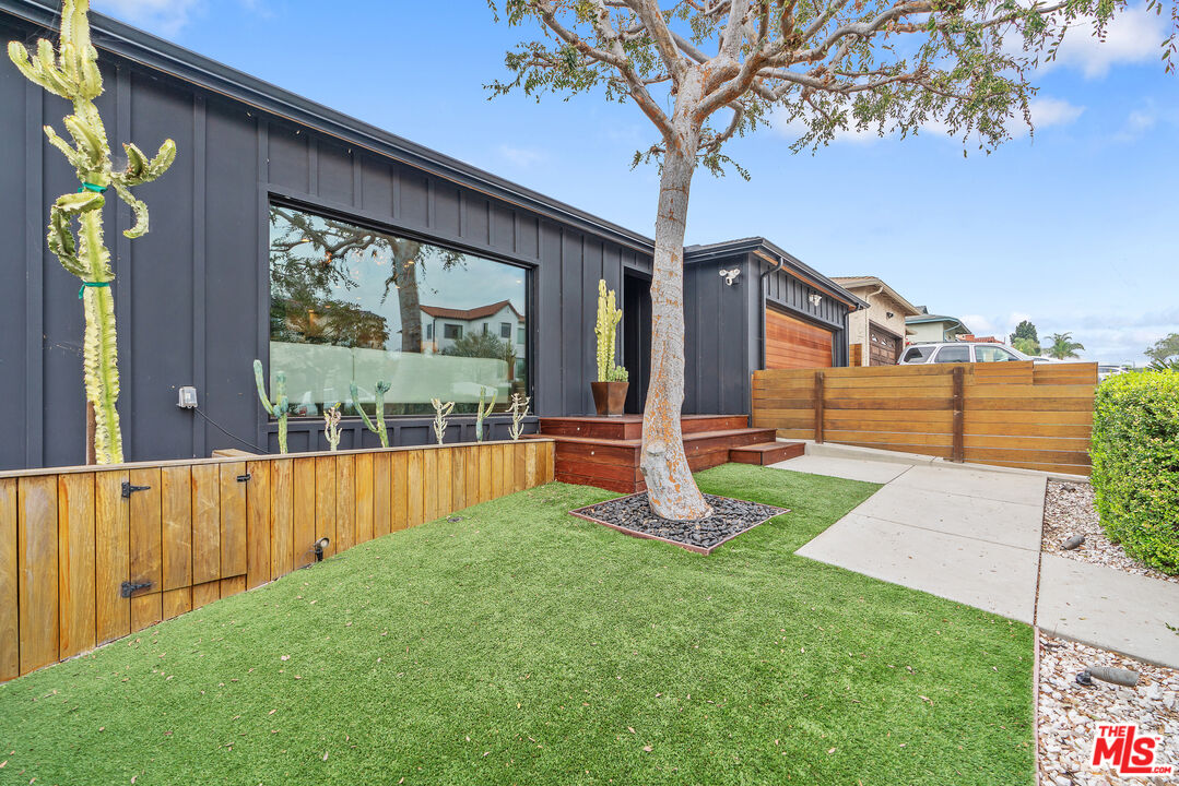 1645 South Sierra Bonita Avenue Los Angeles, CA 90019 - Photo 3 of 62