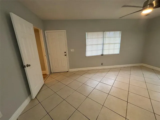 $2,200 | 303 South J Street, Lake Worth Beach, FL 33460