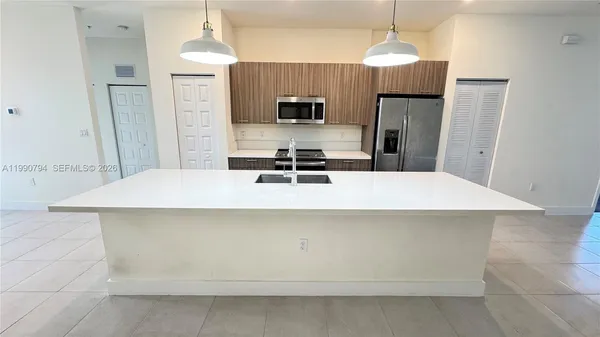 $3,100 | 8005 Northwest 104th Avenue, Unit 21, Doral, FL 33178