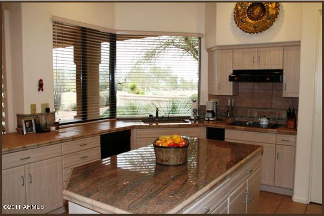 18630 East Vía Hermosa Rio Verde, AZ 85263 - Photo 6 of 24 Kitchen