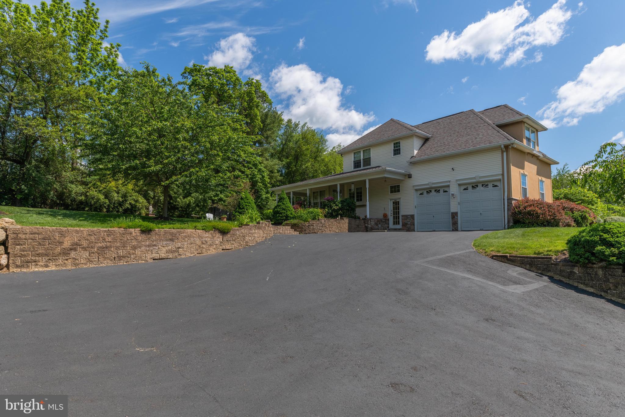 1730 Jarrettown Road Ambler, PA 19002 - Photo 47 of 51 Driveway