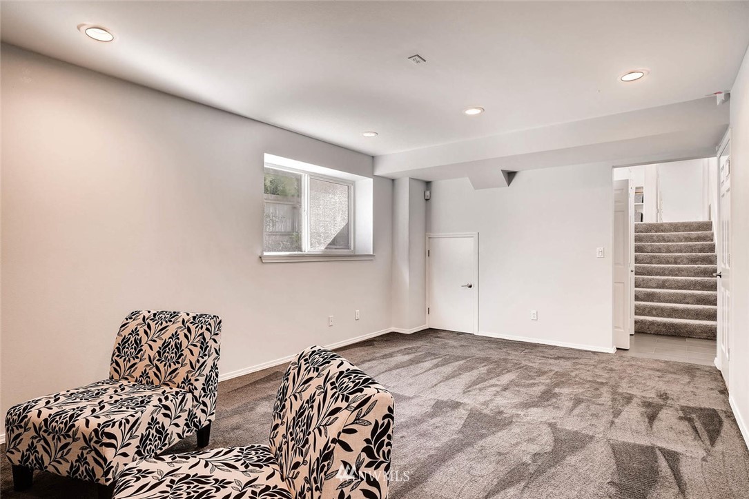 7914 180th Street Southwest Edmonds, WA 98026 - Photo 22 of 24 Gallery Image 22