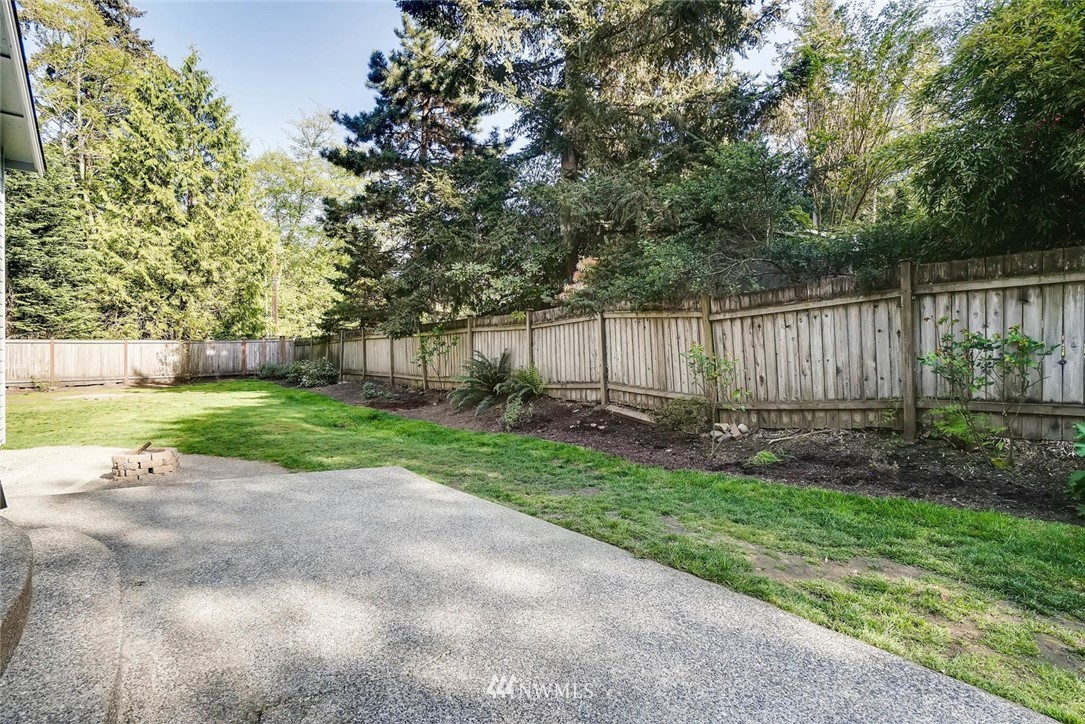 7914 180th Street Southwest Edmonds, WA 98026 - Photo 23 of 24 Gallery Image 23