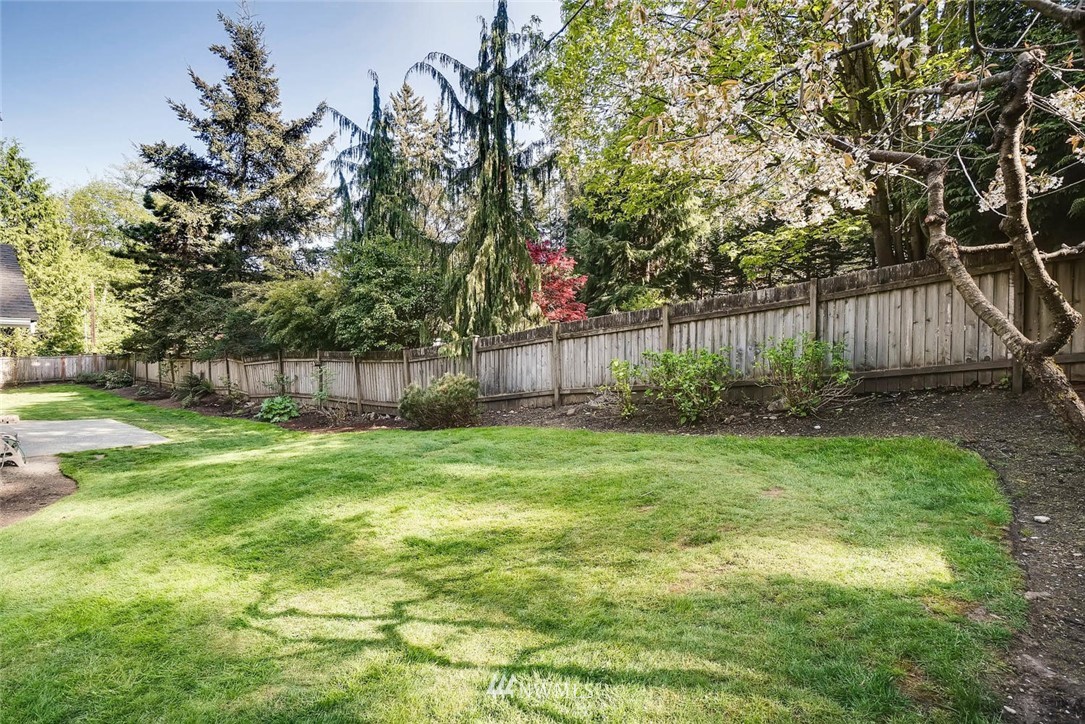 7914 180th Street Southwest Edmonds, WA 98026 - Photo 24 of 24 Gallery Image 24