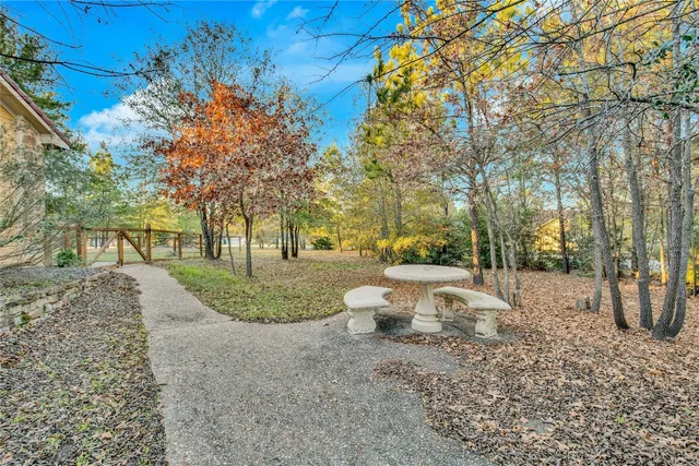 $2,100 | 118 North Buckhorn Drive, Bastrop, TX 78602