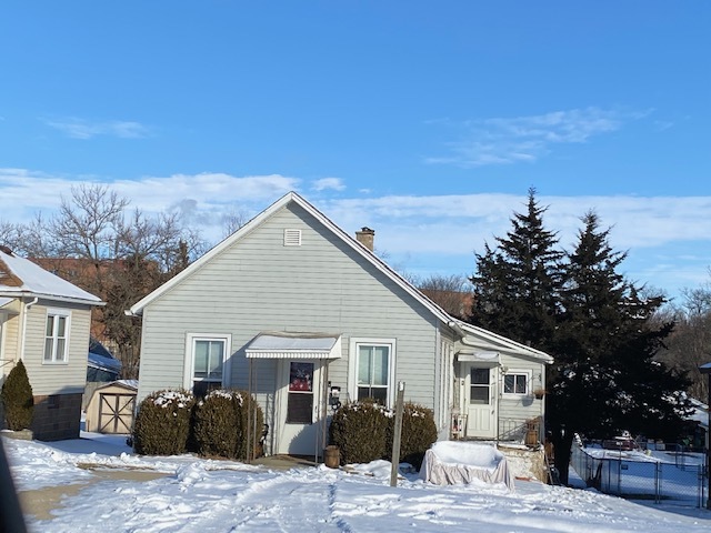 518 East Cleveland Street Spring Valley, IL 61362 - Photo 2 of 9 a view of a house with a patio