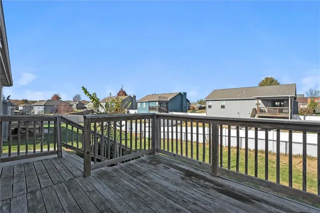 $374,900 | 1006 Buttercup Street, Smithville, MO 64089