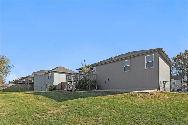 $374,900 | 1006 Buttercup Street, Smithville, MO 64089