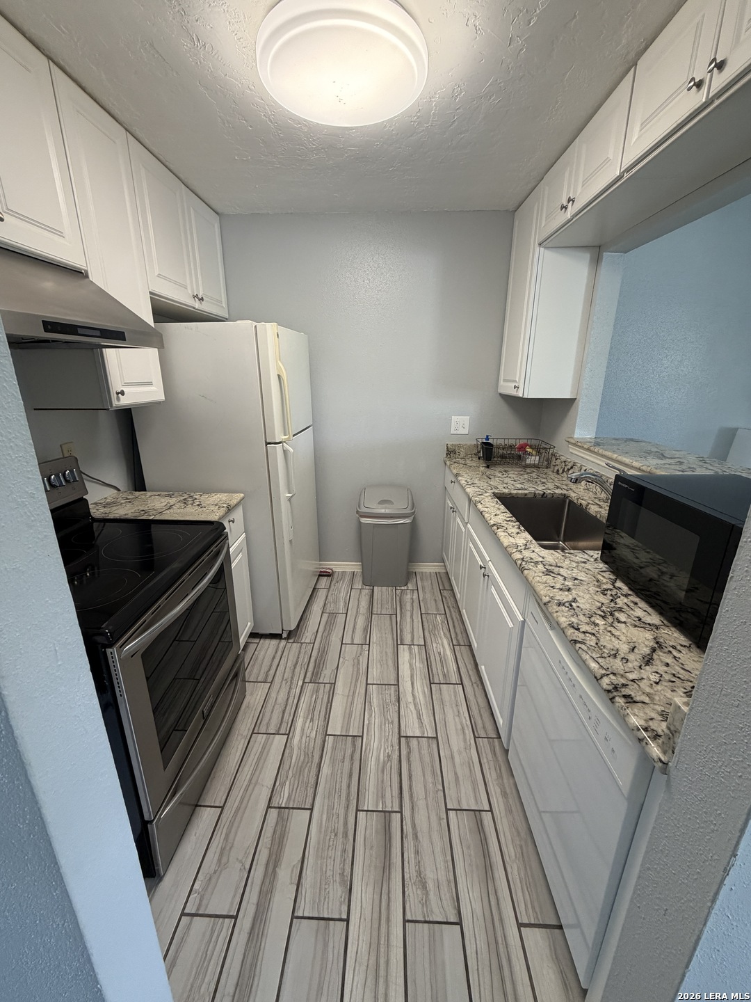 4949 Hamilton Wolfe Road, Unit 4204 San Antonio, TX 78229 - Photo 5 of 9