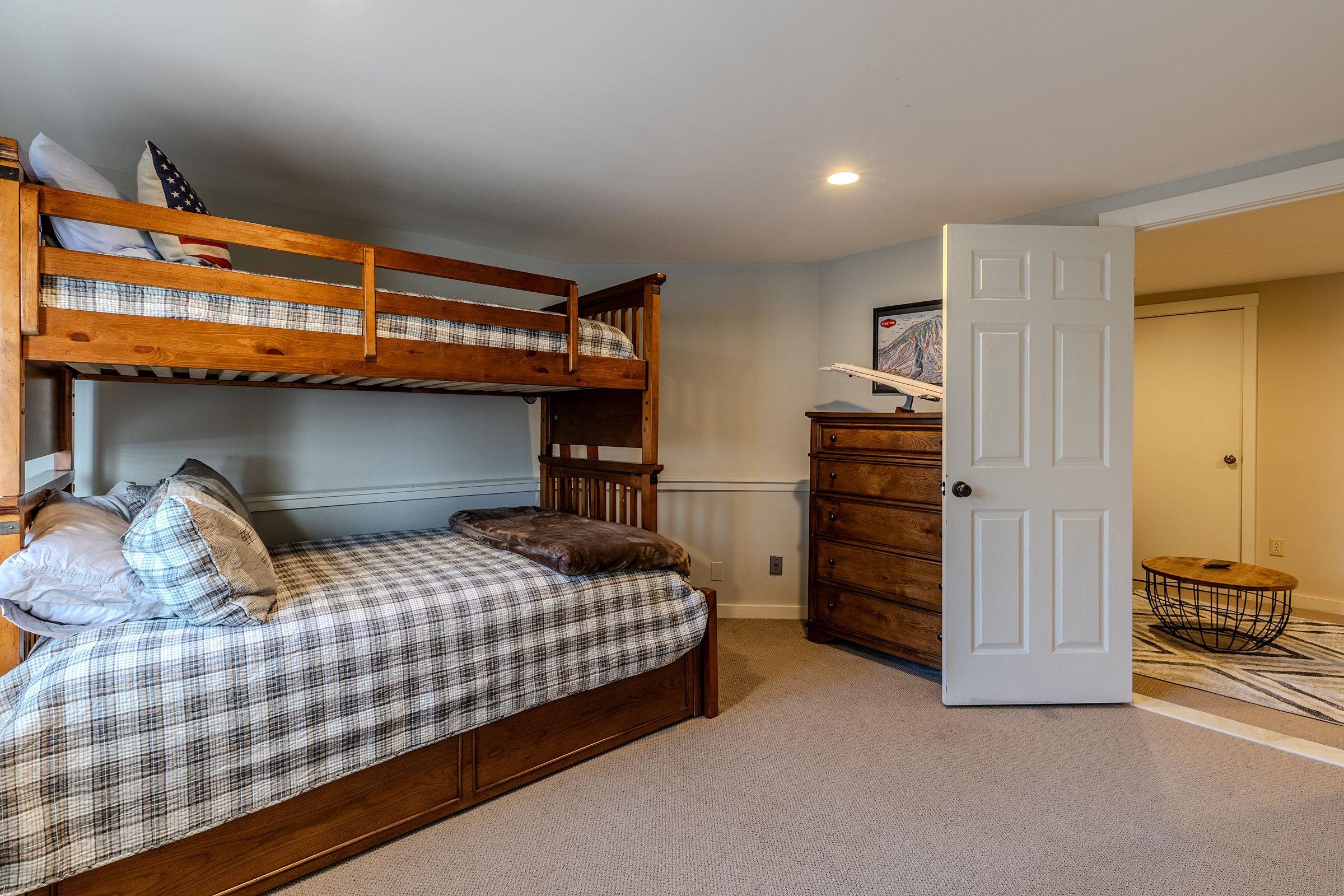 56 Shattarack Road, Unit D 7 Stratton, VT 05155 - Photo 17 of 22