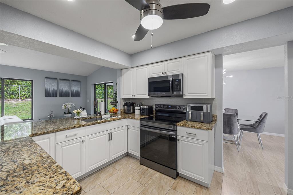 11283 Pickford Street Spring Hill, FL 34609 - Photo 12 of 34