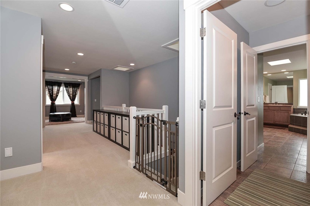 16405 37th Drive Southeast Bothell, WA 98012 - Photo 13 of 25 Gallery Image 13