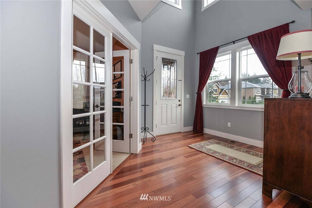 16405 37th Drive Southeast Bothell, WA 98012 - Photo 3 of 25 Gallery Image 3
