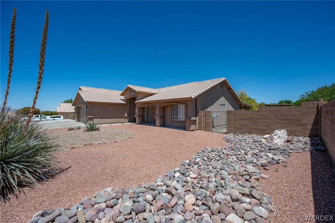 2790 Mountain Trail Road Kingman, AZ 86401 - Photo 7 of 65