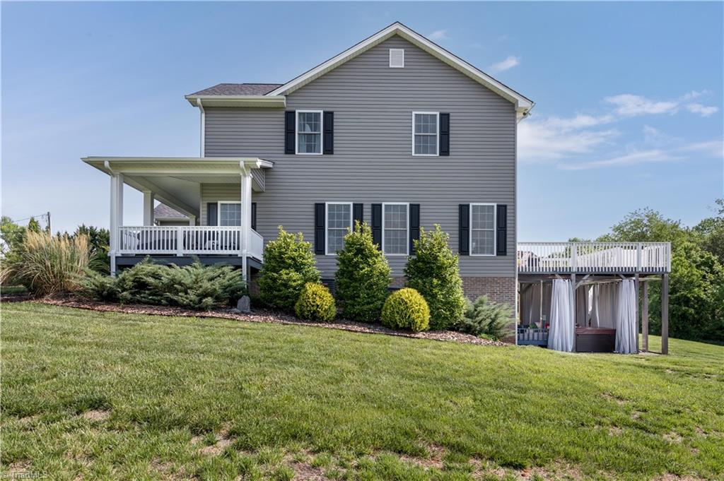 287 Glass Road Mount Airy, NC 27030 - Photo 3 of 37 Gallery Image 3