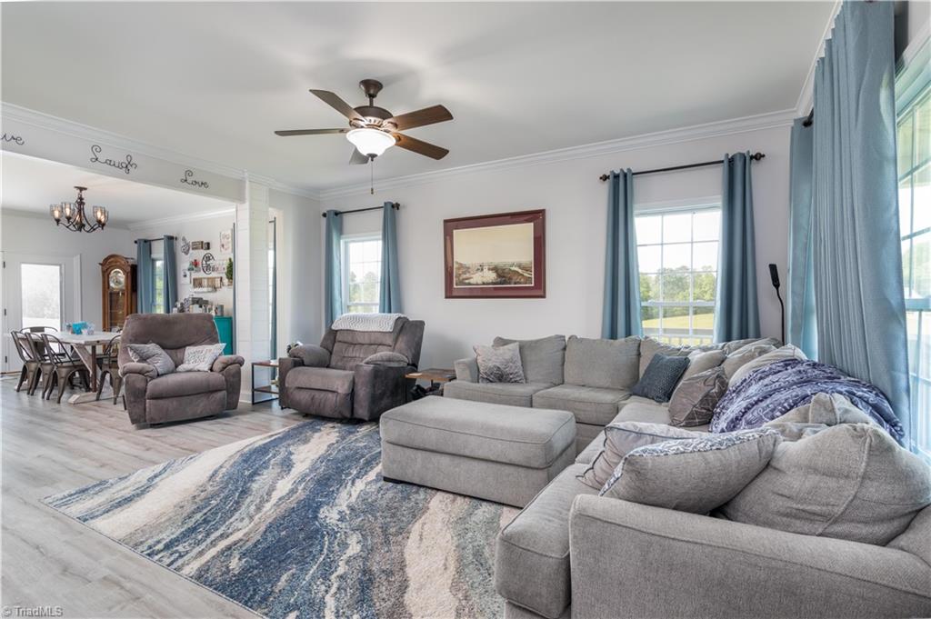 287 Glass Road Mount Airy, NC 27030 - Photo 6 of 37 Gallery Image 6