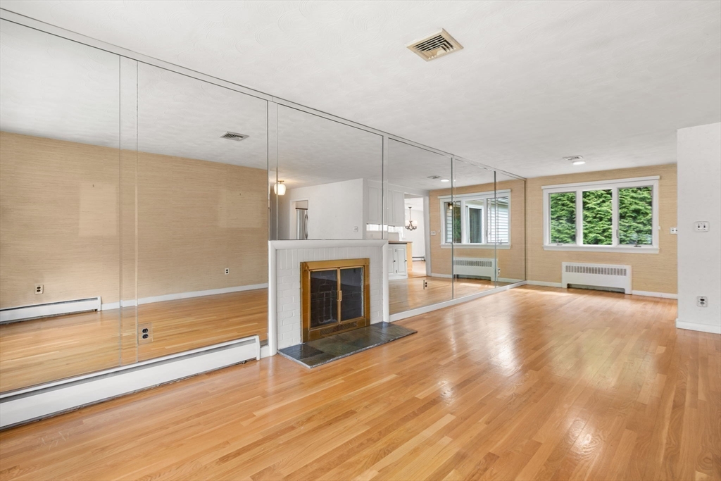 25 Countryside Lane Marblehead, MA 01945 - Photo 10 of 41