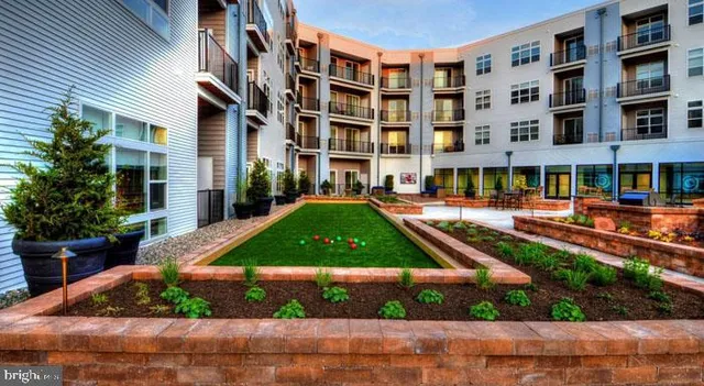 $2,695 | 131 Bridge Street, Unit 2B22303, Phoenixville, PA 19460