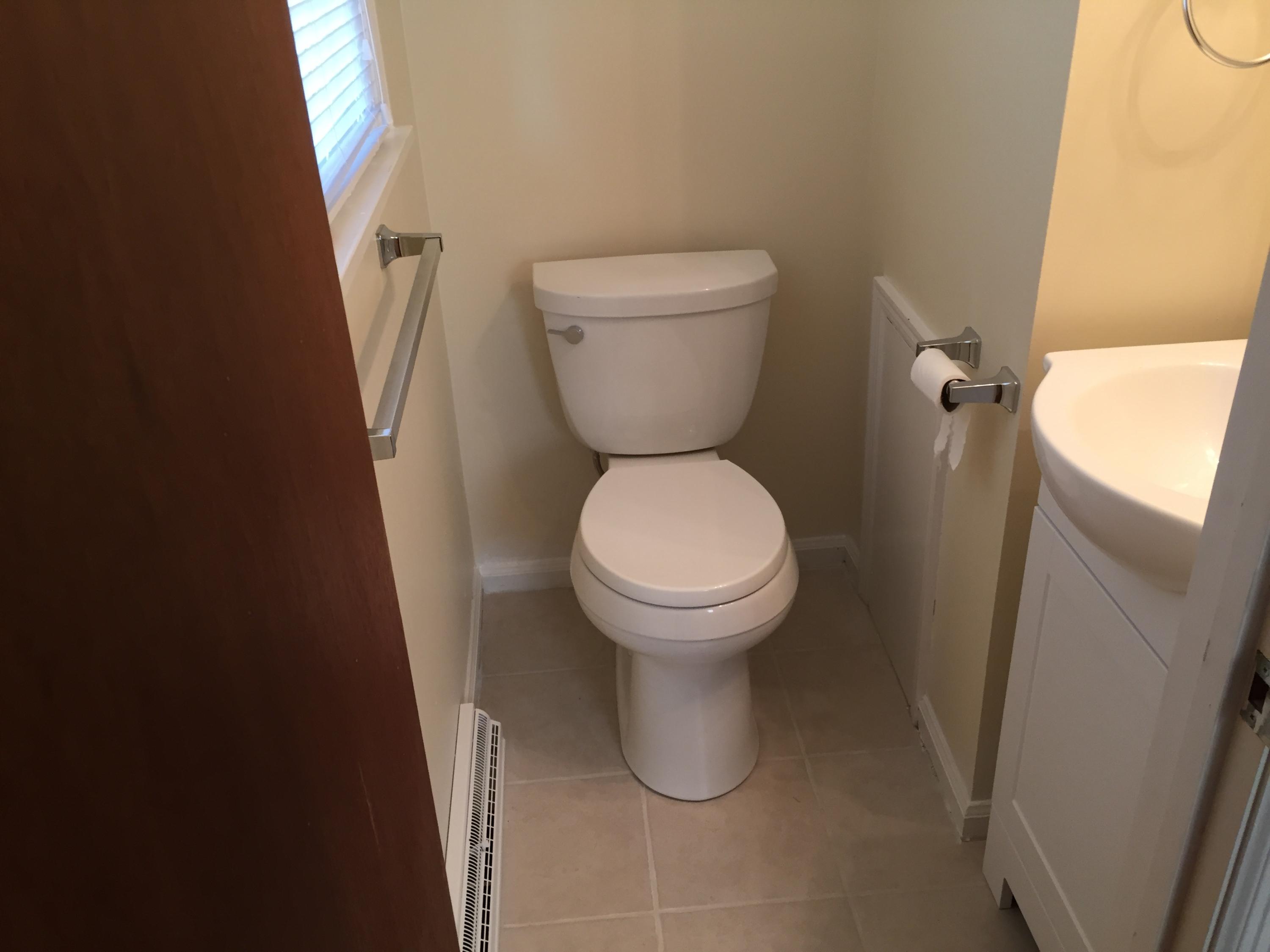 415 Decatur Drive Salem, VA 24153 - Photo 11 of 21 Decatur Halfbath