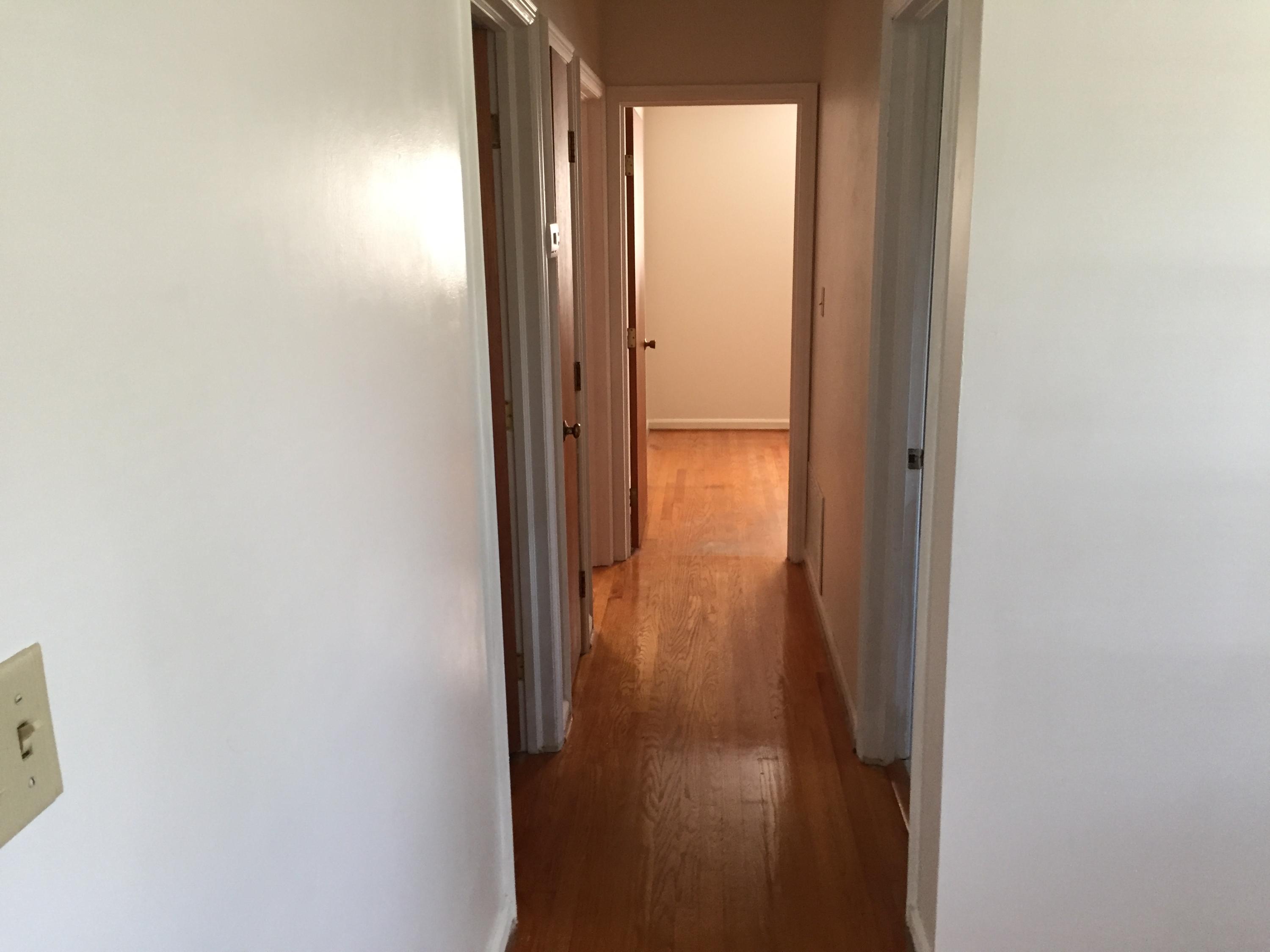 415 Decatur Drive Salem, VA 24153 - Photo 12 of 21 Decatur hallway1