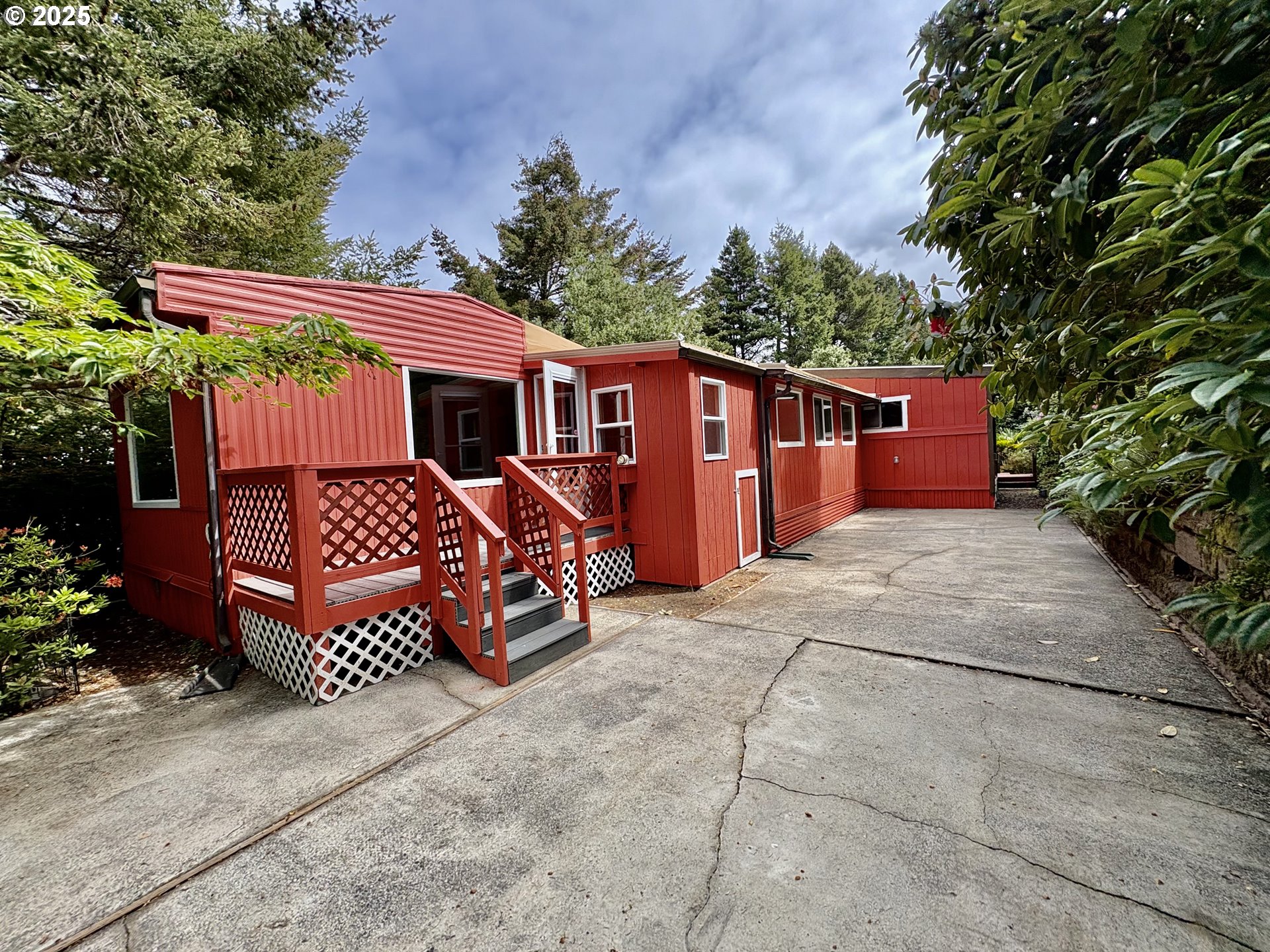 1600 Rhododendron Drive, Unit 91 Florence, OR 97439 - Photo 1 of 35 Gallery Image 1