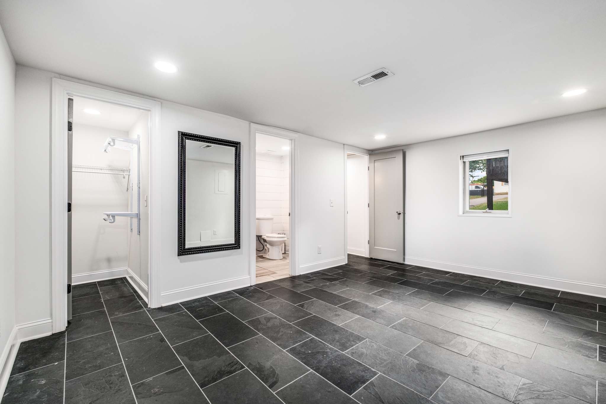 562 B Neelys Bend Road Madison, TN 37115 - Photo 11 of 29 a view of an empty room