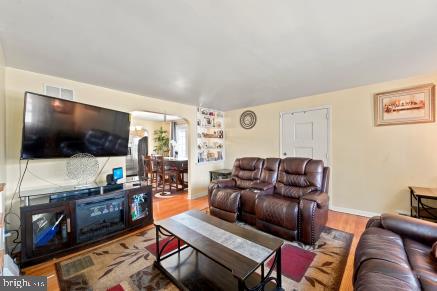 400 Russell Street Ridley Park, PA 19078 - Photo 5 of 30 Gallery Image 5