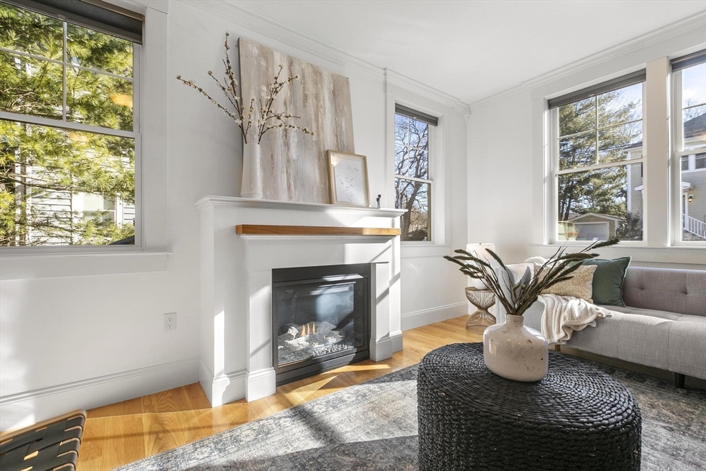 14 Reed Street Arlington, MA 02474 - Photo 7 of 40 Gallery Image 7
