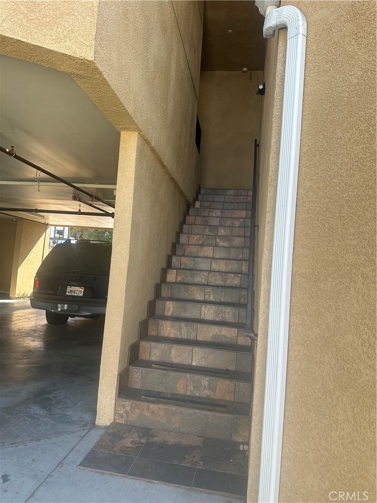 14233 Tiara Street, Unit 3 Sherman Oaks, CA 91401 - Photo 5 of 20